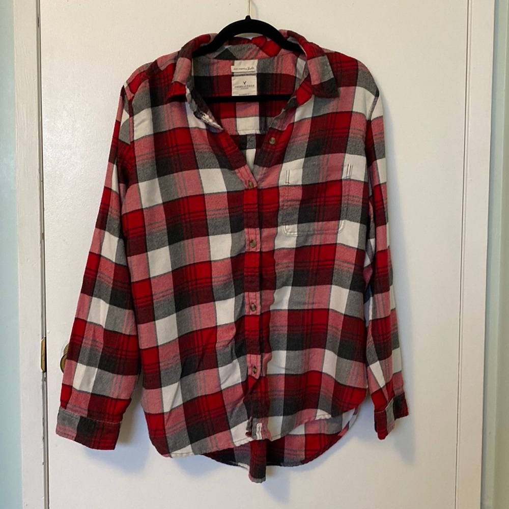 American Eagle Flannel Plaid Button up